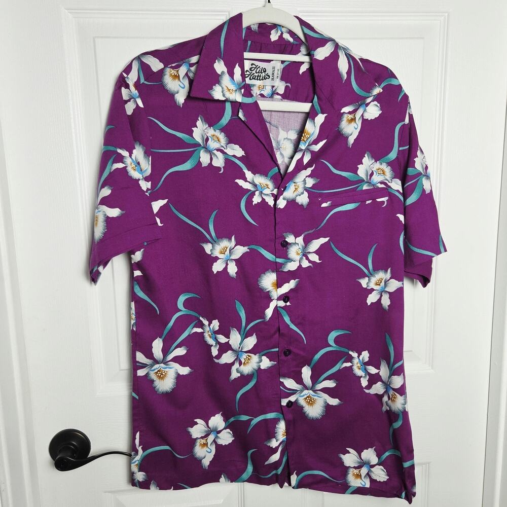 Hilo Hattie Shirt Mens Medium Purple Orchid Floral Hawaiian Rayon Short Sleeve